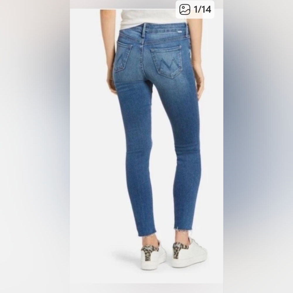 MOTHER The Looker Ankle Fray  Skinny Jeans